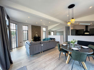 Photo 6- click for photo gallery